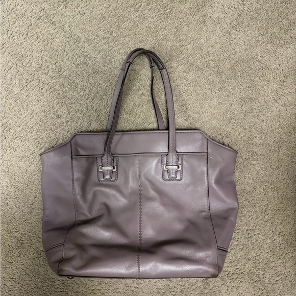 Coach Handbags - Coach Leather Tote Bag in Mauve